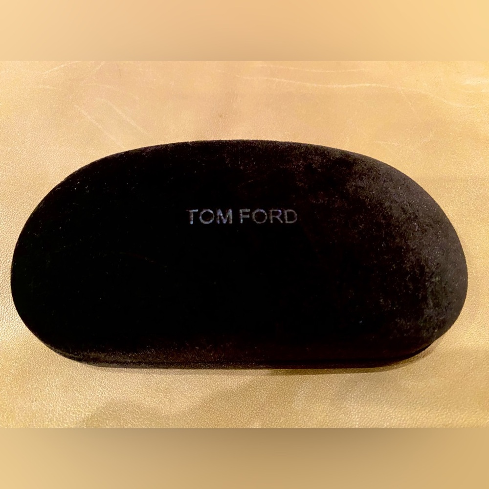 TOM FORD VELVET CALMSHELL AUTHENTIC DESIGNER HARD EYEGLASS/ SUNGLASSES CASE
